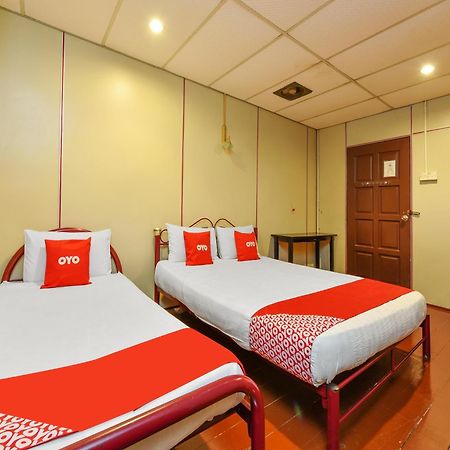 Oyo 90627 Pulau Ketam Inn Klang Exterior foto