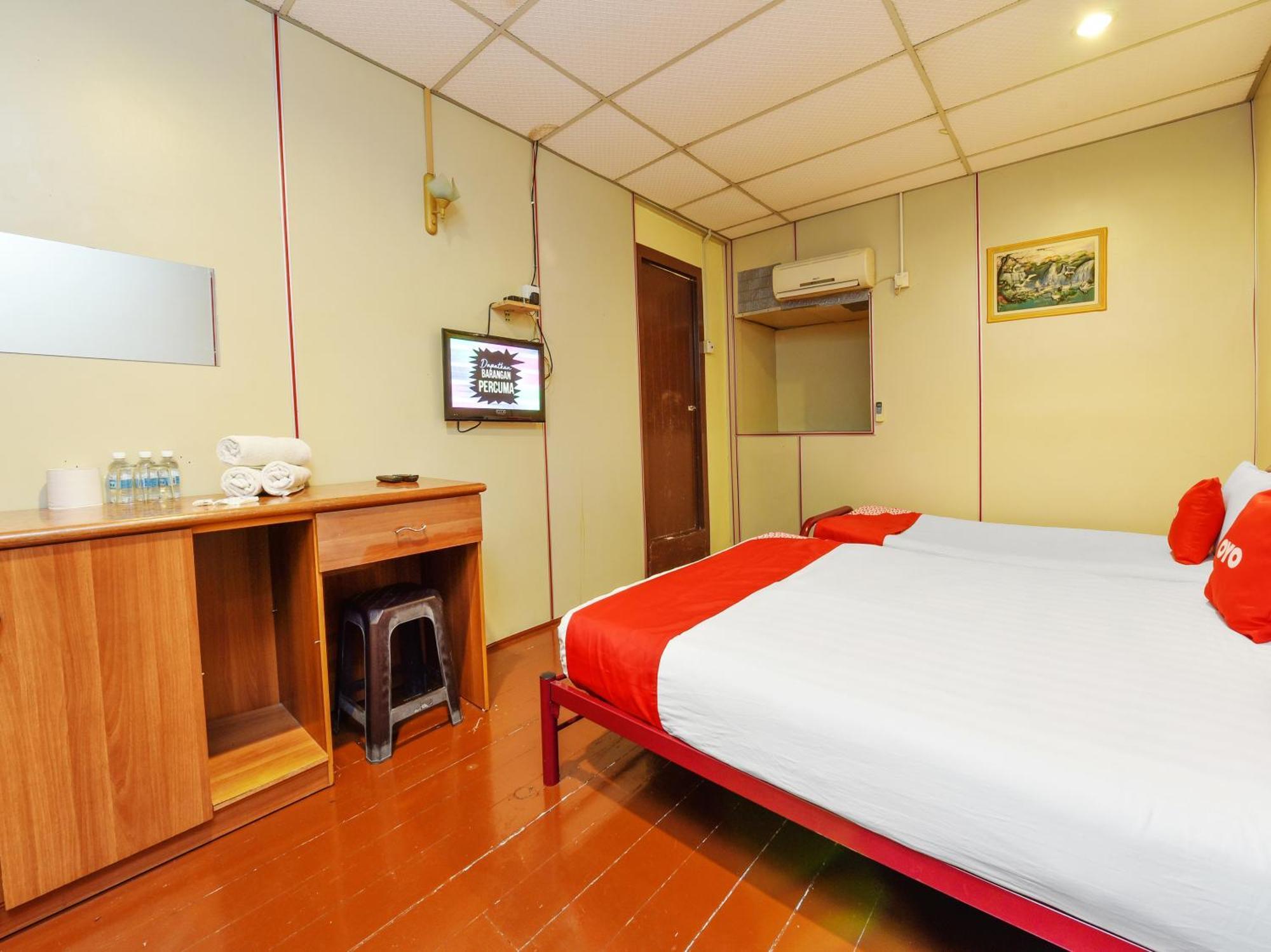 Oyo 90627 Pulau Ketam Inn Klang Exterior foto