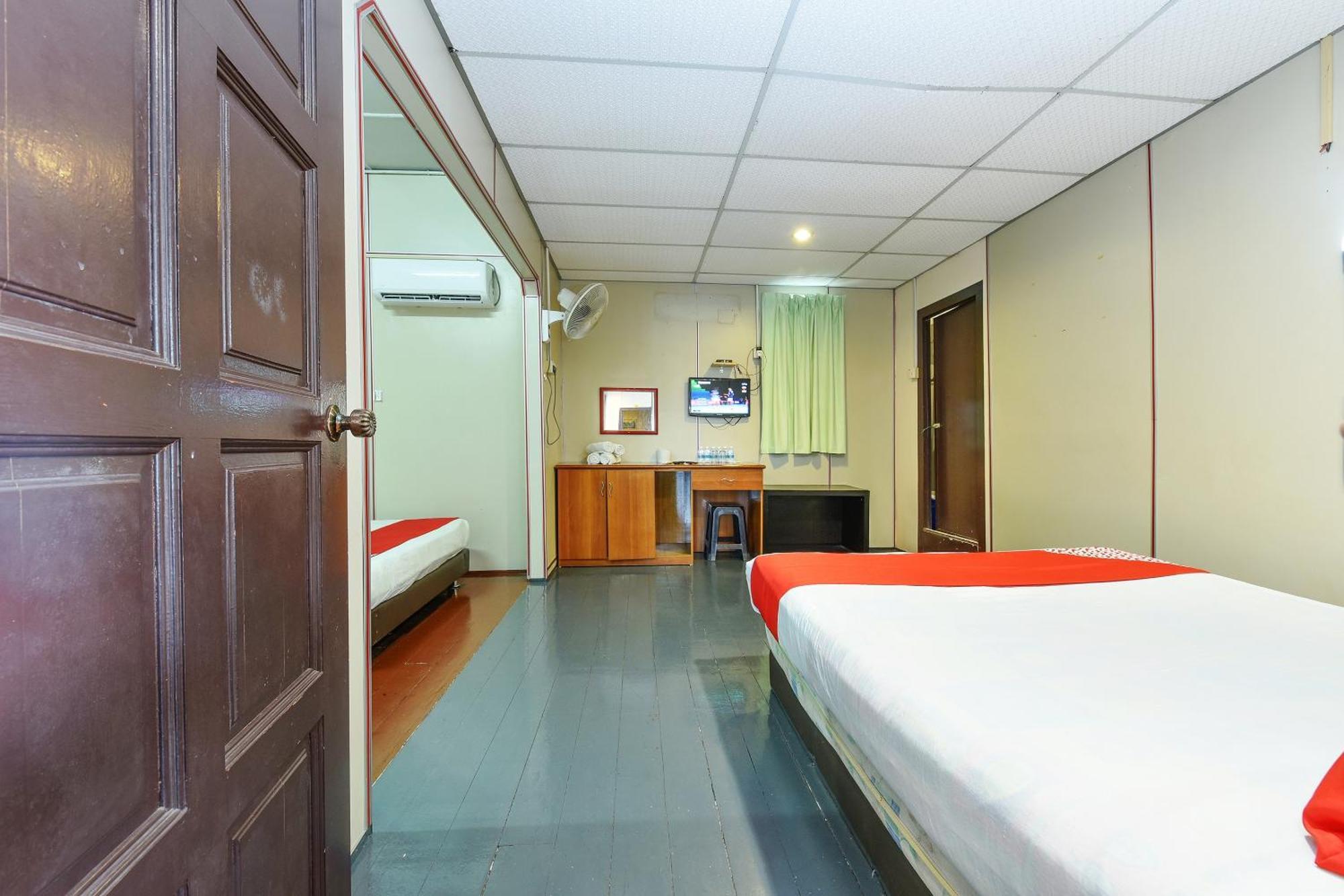 Oyo 90627 Pulau Ketam Inn Klang Exterior foto
